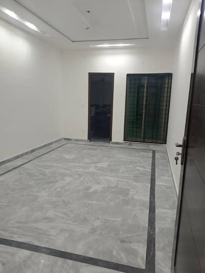 1000sqft office available for rent