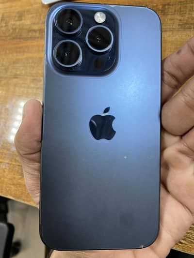 Iphone 15pro Non PTA 4 months sim time available LLA model