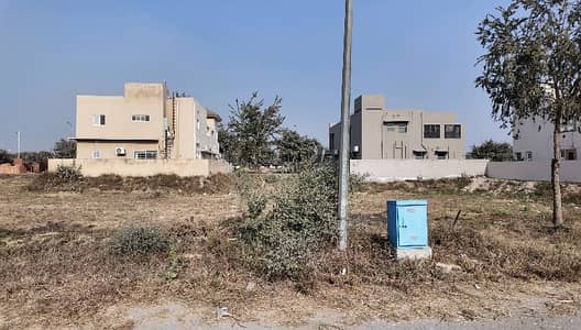 "Plot No. 154, Block W: Embrace Comfort and Style in DHA Phase 8"