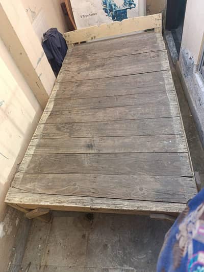 Single Bed old and solid wood