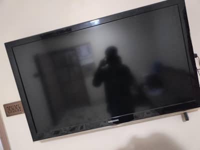 I am selling my LCD in a very good condition
