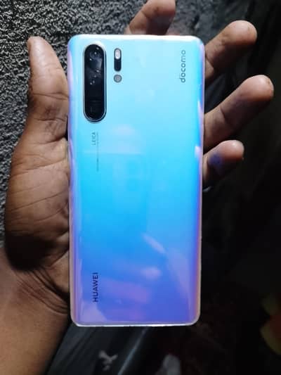 Huawei 02l. . . . . . 6 GB ram 128gb memory 03326293176