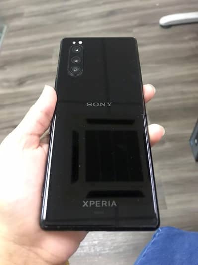 XPERIA 5 SnapDragon 855