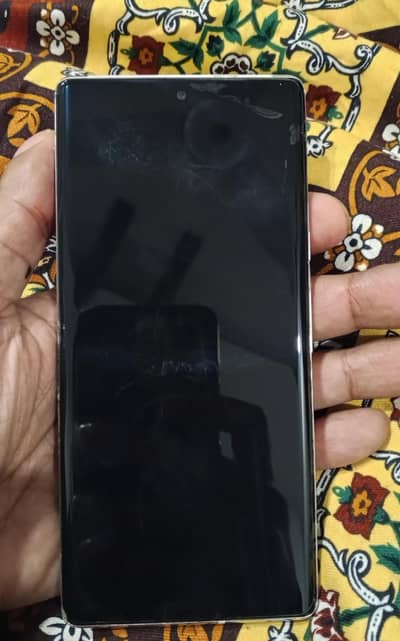 Google Pixel 6 Pro 256gb Official Approved (Minor Dot)