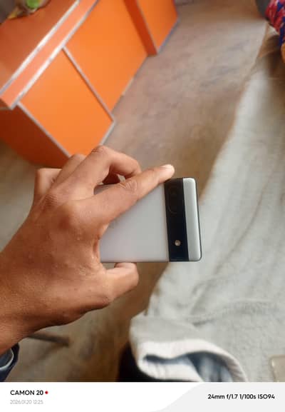 GOOGLE PIXL 6A WITH ORIGINAL FAST CHARGE