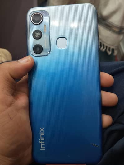 Infinix Hot 11