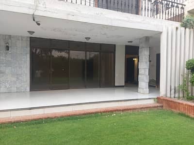 4 Kanal Commercial House Gulberg Best For Multinational Corporate Offices