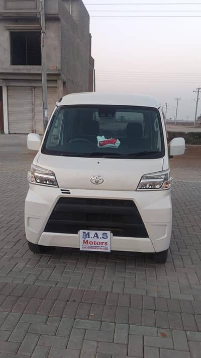 Toyota pixis van