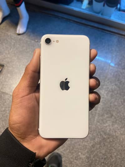 iphone se 2020 for sale and exchange . Lush condition.