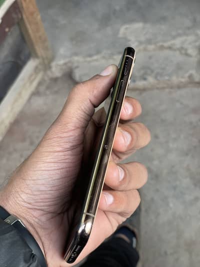 iphone 11 pro factory unlock