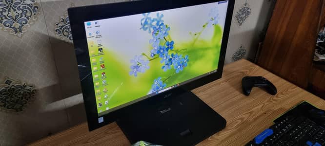 Acer T232HL Widescreen Touch Screen with Built-in Speakers
