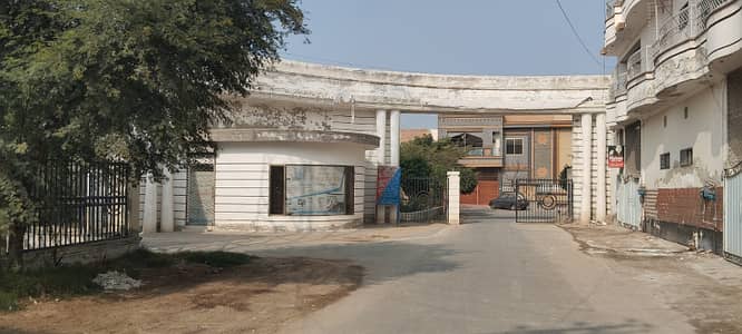 Al Baghdad Villas Hasilpur road 5.5 mrla plot very urgent Sale reasonable rate