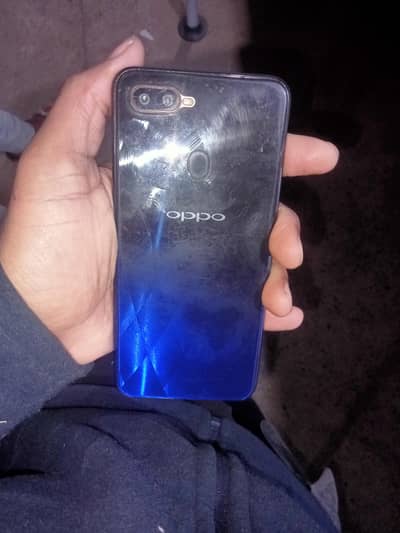 Oppo F9 6gb 128gb onliye whatsap. .