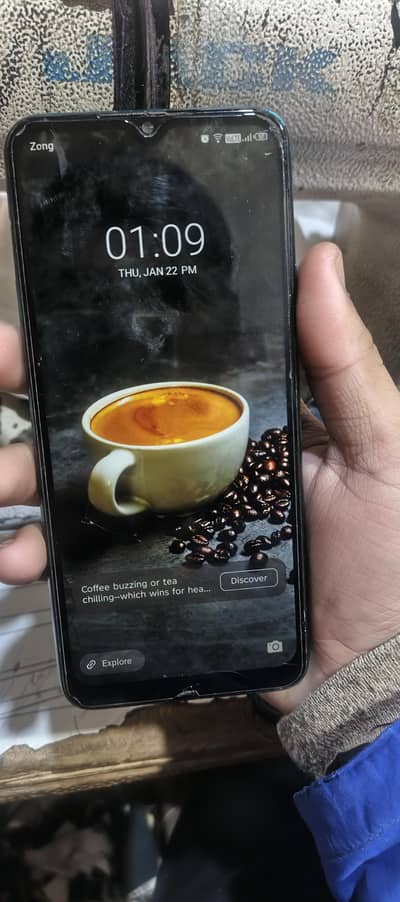 mubail ki condition bilkul sahi hy box bi hy charger bi hy