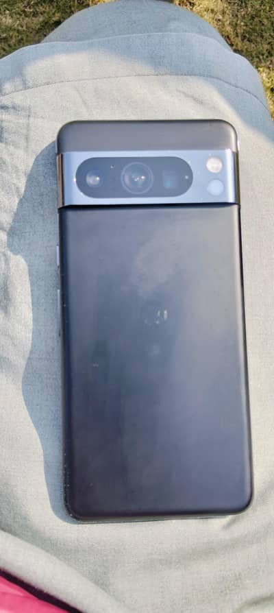 google pixel 8 pro 12/128 PTA approved only dot screen