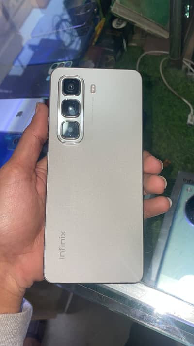 Infinx hot 50