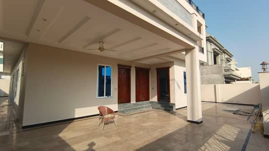 500 Square Yards House For sale In G-15/2 Islamabad