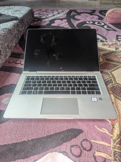 Hp Elitebook 1030 g2 i5 7th generation