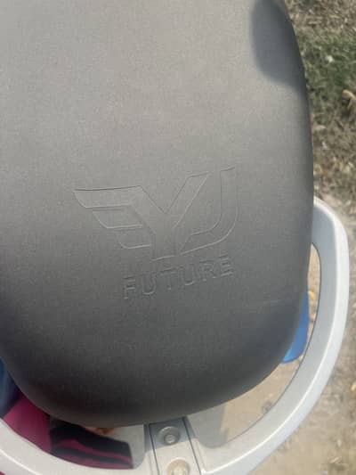 It’s new warranty also available genuine three wheels