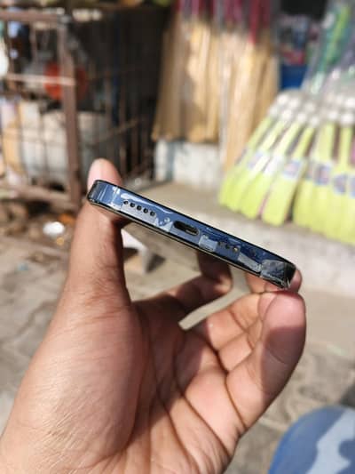 iphone 12 Condition 10/10