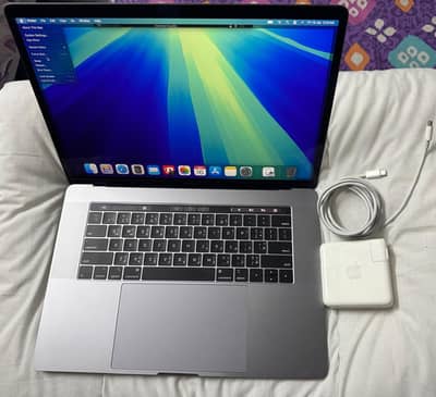 MacBook Pro [15-inch, 2019]