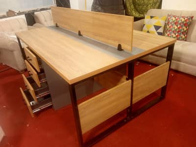 4 person workstation