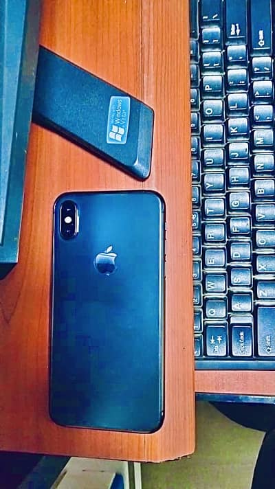 IPHONE X 64 GB PTA APROVED