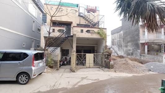 Double Story 7 Marla Corner House For Sale In G-6