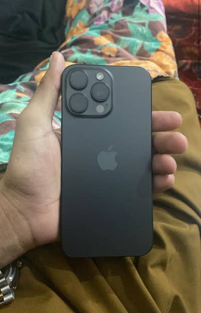 15 pro max 256 factory unlock buttery 83 box cable sath hai