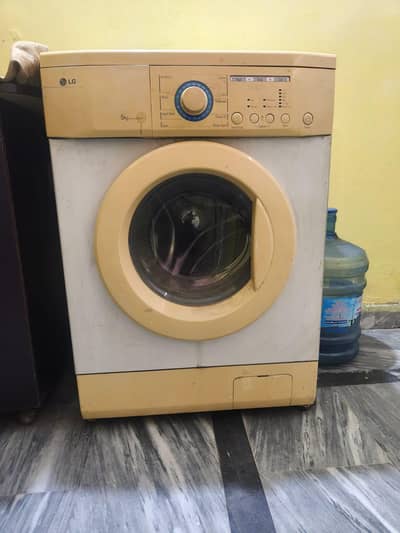 LG Automatic Washing Machine