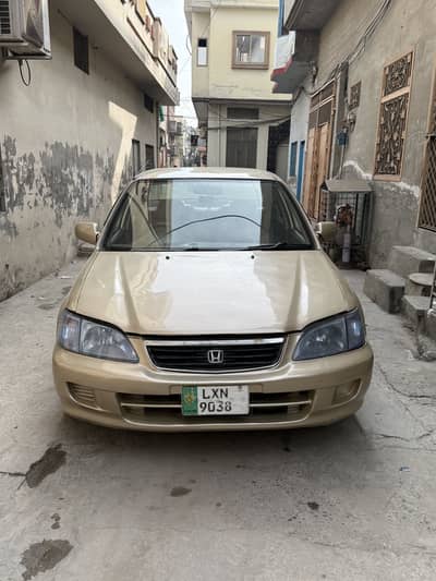 Ghr ke saff gare ha just serious buyer conact kry apky tawan ka shukri