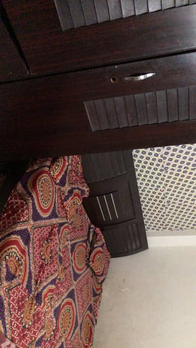 Used BED SET WITH ALMARY