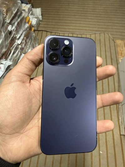 iphone 14 pro max 10/10 condition