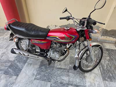 Honda CG 125 2017 Brand New Condition For Sale