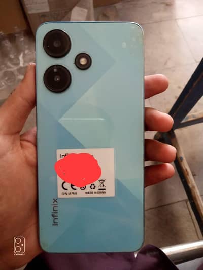 infinix hot 30i 4+4/128gb full box 10by10 scratchless jazak Allah