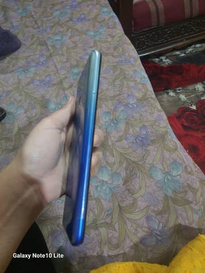 Infinix 4 gb 64 gb 6000 mah battery