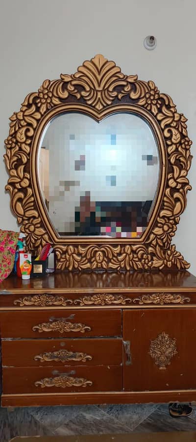 dressing table and side tables