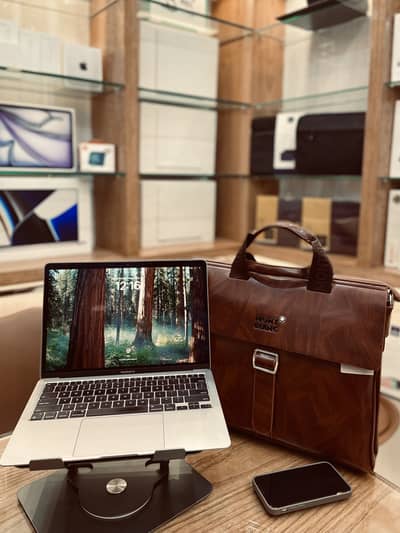 MacBook Air m1 (2020) (16/256)