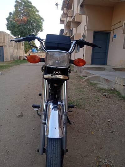HONDA CG 125 2020 MODEL  BLACK COLOUR