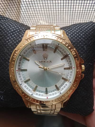 premium gold watch