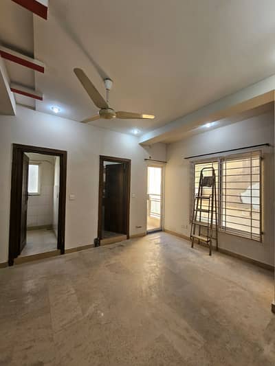 E-11/2 2bed unfurnished flat available for rent in e11 Islamabad