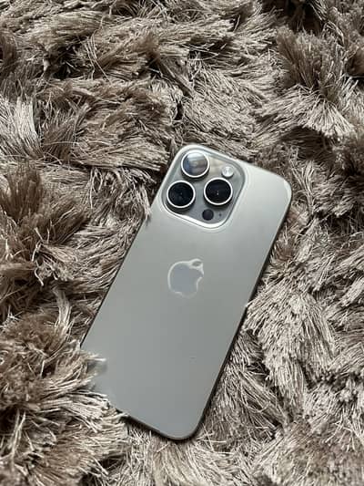 iPhone 15 pro 512 GB