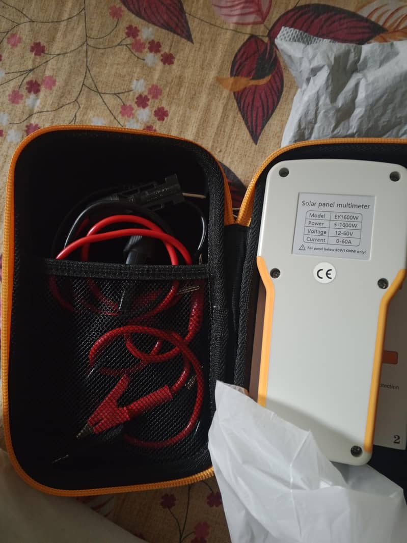 solar panel multimeter 0