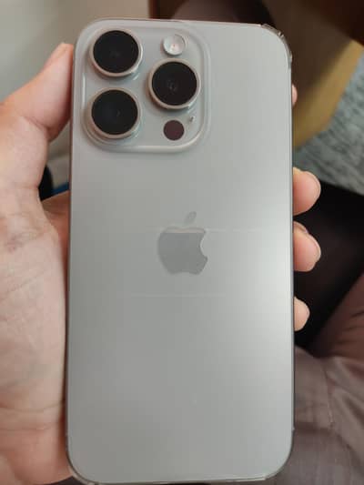 IPHONE 15 PRO (256 gb)