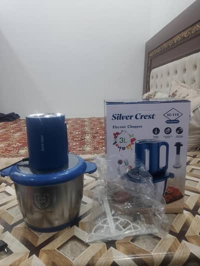 silver creset hand and electric chopper
