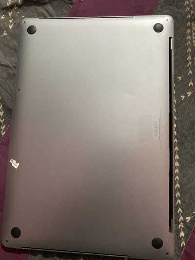 MacBook Pro 15-6 inch 2019