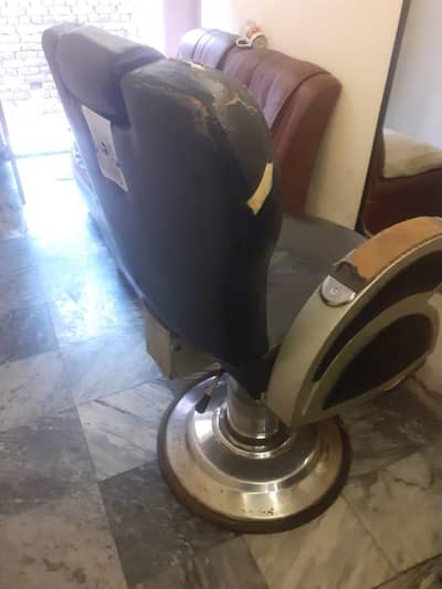 saloon chair for sale