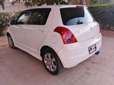 Swift DLX 2010 White