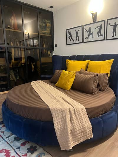 round shape bed king size