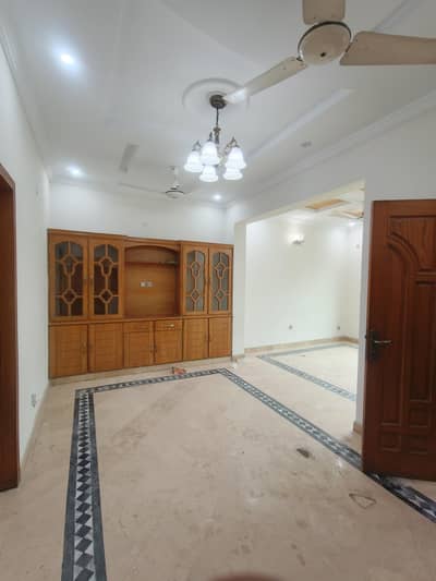 25*50 Ground portion available for rent in G-14/4